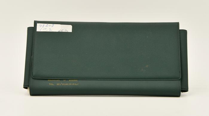 Etui à cartes perforées 
