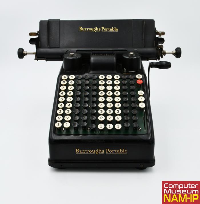 Machine à calculer portable mécanique Burroughs classe 9
