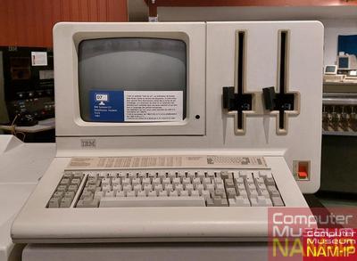 Micro-ordinateur - IBM System 23