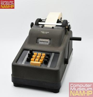 Machine à écrire