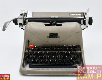 Machine à écrire