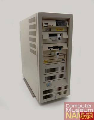Serveur IBM PS/2 95